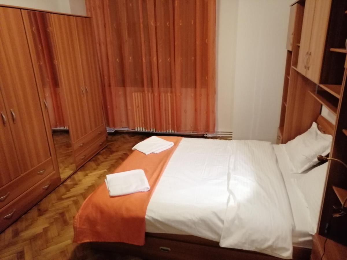 Apartament Athenee Palace Bukarest Exteriör bild